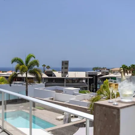 Villa Premium & Luxury Villas Habitats Del Duque *
