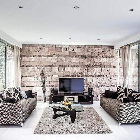 Premium & Luxury Villas Habitats Del Duque