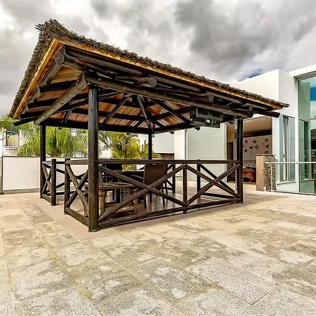 Premium & Luxury Villas Habitats Del Duque *