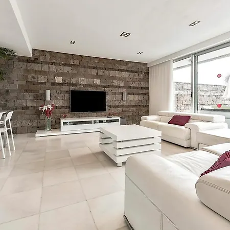 Premium & Luxury Villas Habitats Del Duque فيلة
