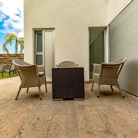 וילה Premium & Luxury Villas Habitats Del Duque אדחה