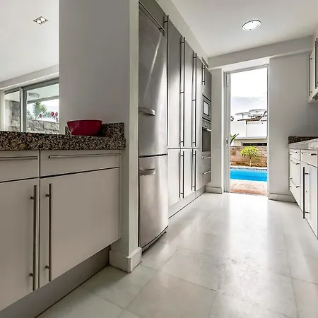 Premium & Luxury Villas Habitats Del Duque אדחה